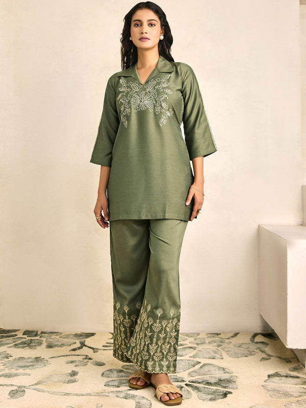 Women Embroidered Tunic with Trouser
