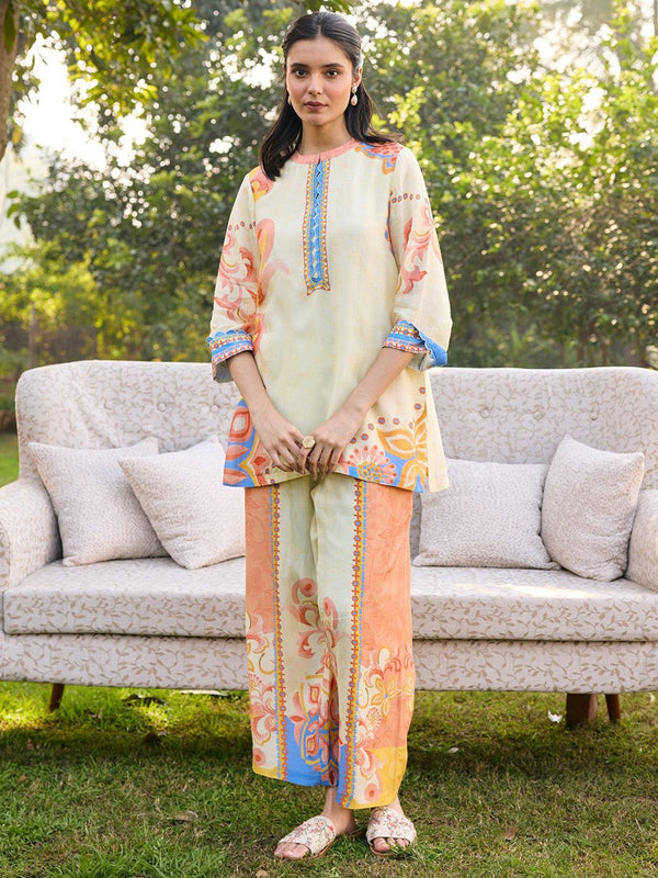 Floral Printed Round-Neck Top With Trouser